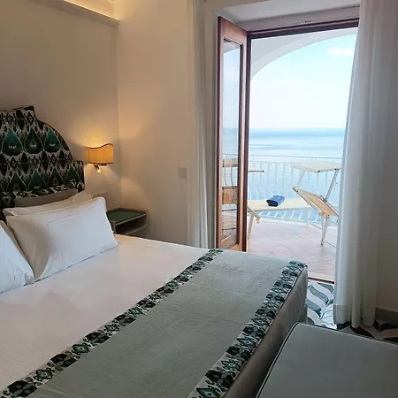 Il Gabbiano 4*
