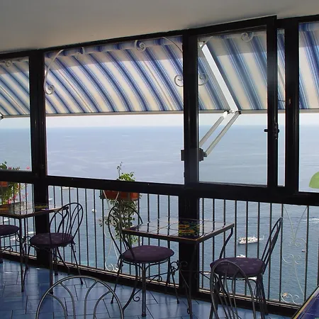 호텔 Il Gabbiano 4*