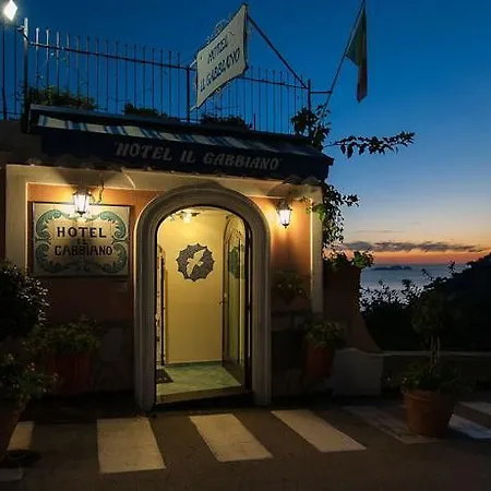 Il Gabbiano 4*